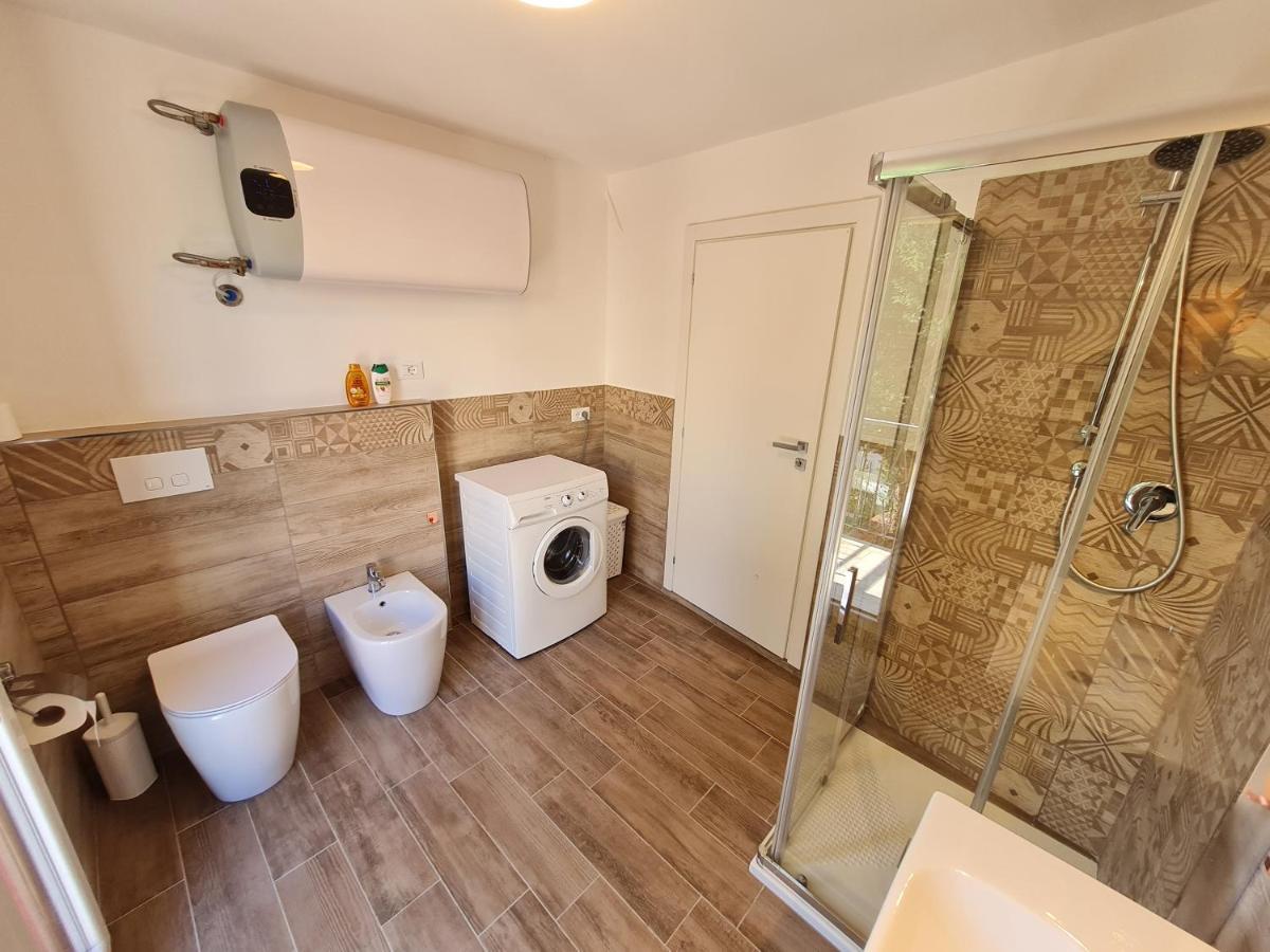 Апартаменти Al Castello - Aeroporto Delle Marche - Ancona Фальконара-Мариттіма Екстер'єр фото