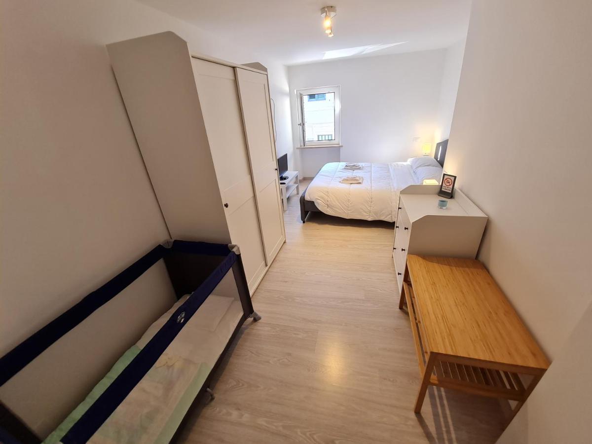 Апартаменти Al Castello - Aeroporto Delle Marche - Ancona Фальконара-Мариттіма Екстер'єр фото